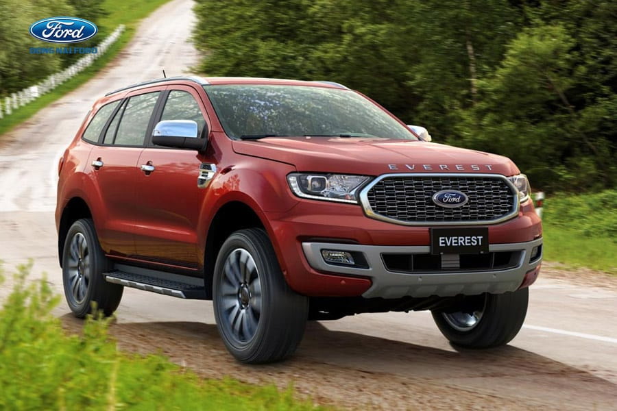 xe-ford-everest-TPHCM-hien-dai