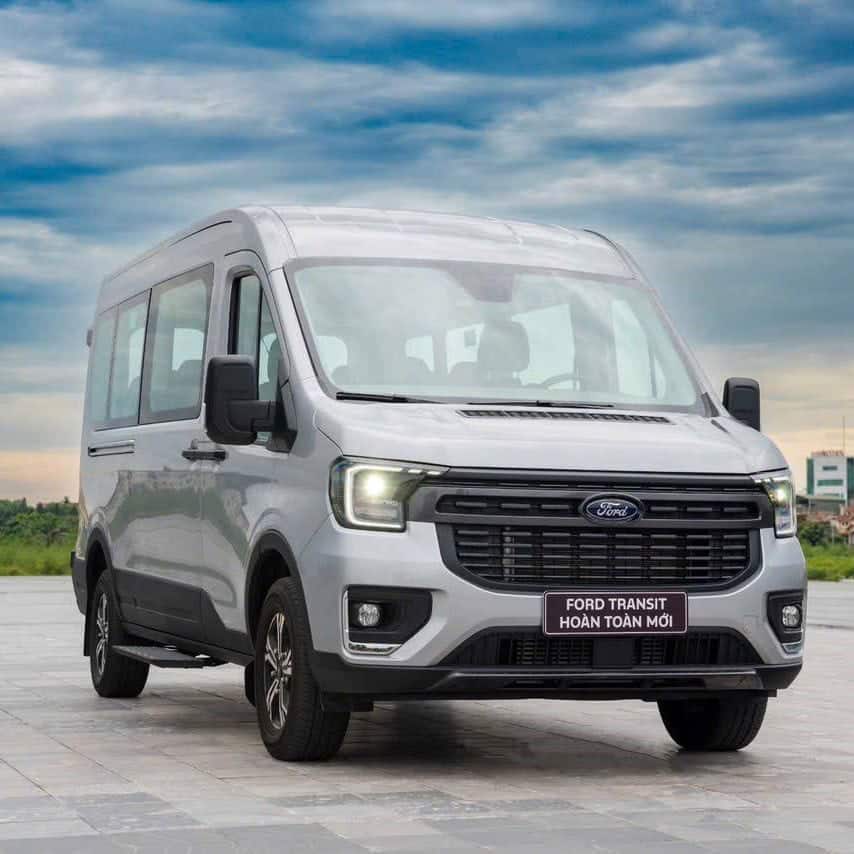 Ford Transit Trend 16 chỗ