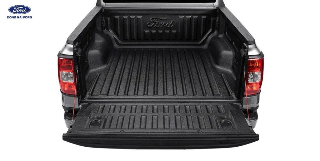 Kích thước thùng hàng Ford Ranger XLS