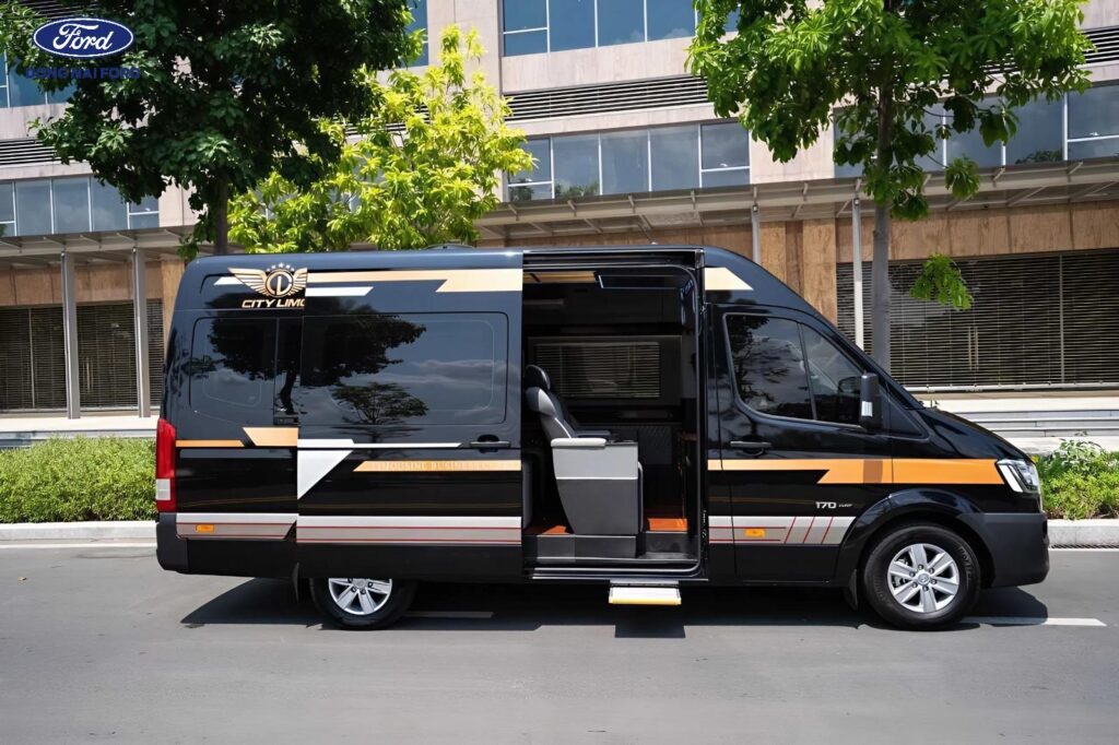 Thông tin tổng quan về xe Limousine 9 chỗ