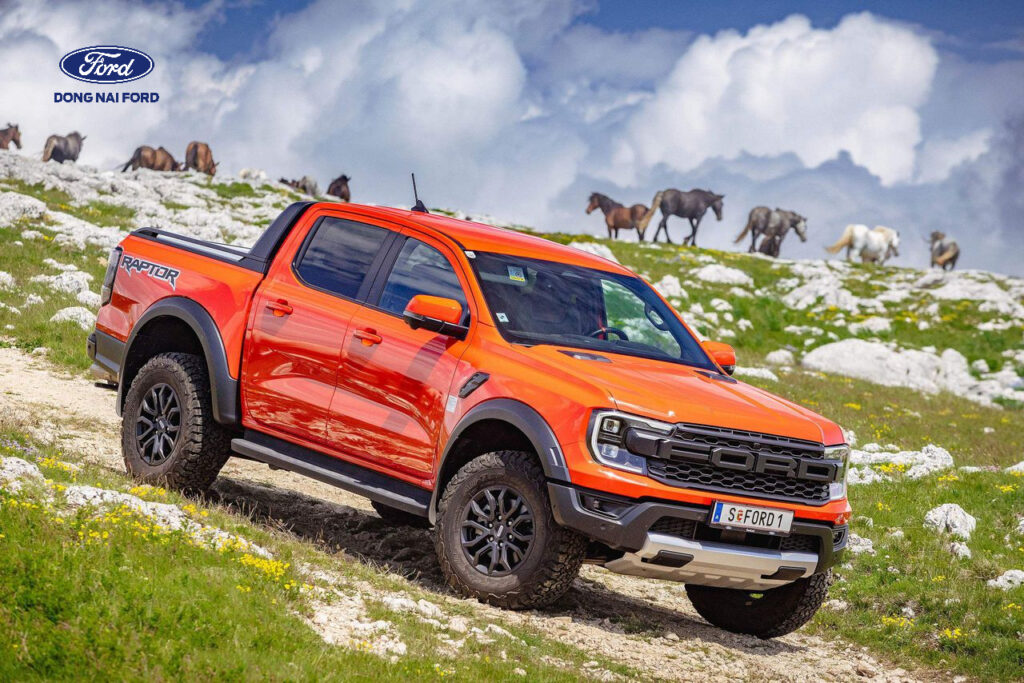 Cập nhật mức giá xe Ford Ranger Raptor hiện nay