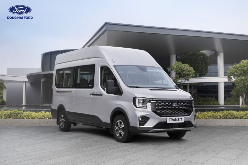 Dòng xe 16 chỗ đời mới Ford Transit