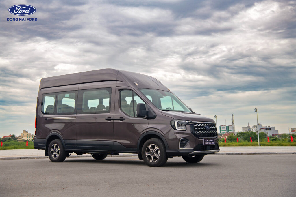 Tổng quan về xe Transit 16 chỗ