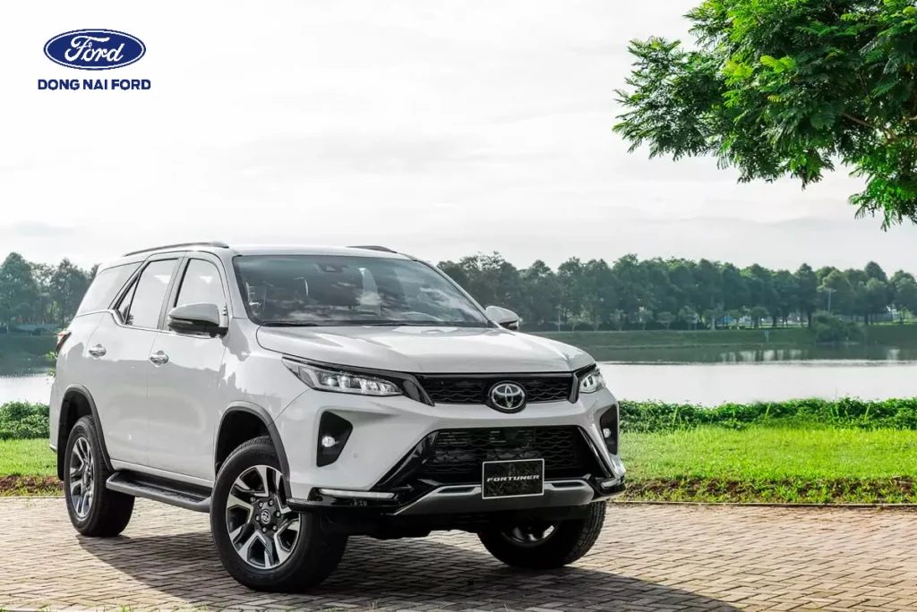 Giới thiệu chiều dài xe 7 chỗ Fortuner