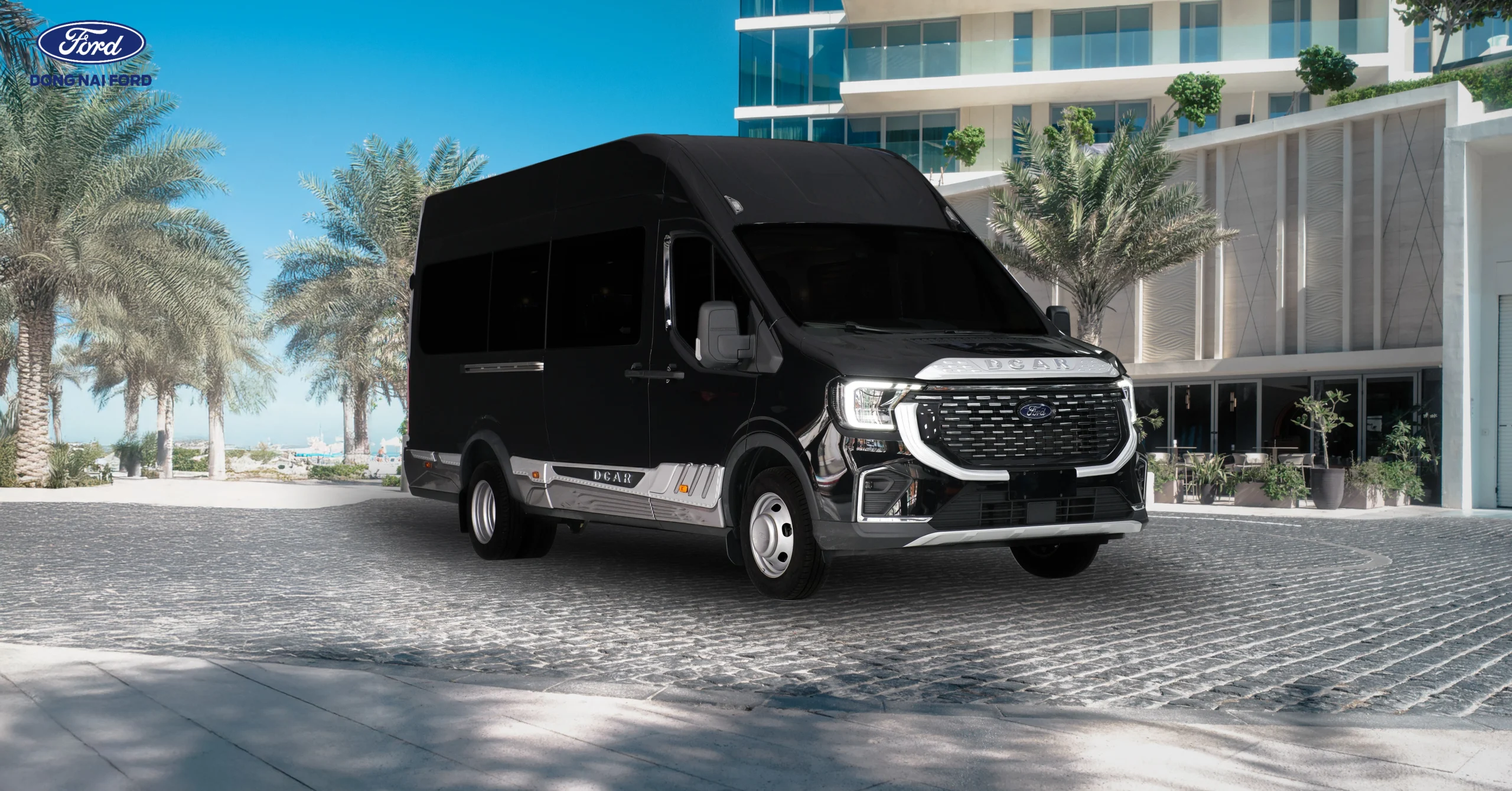 Khám phá chi tiết dòng xe Ford Transit Premium 16 chỗ