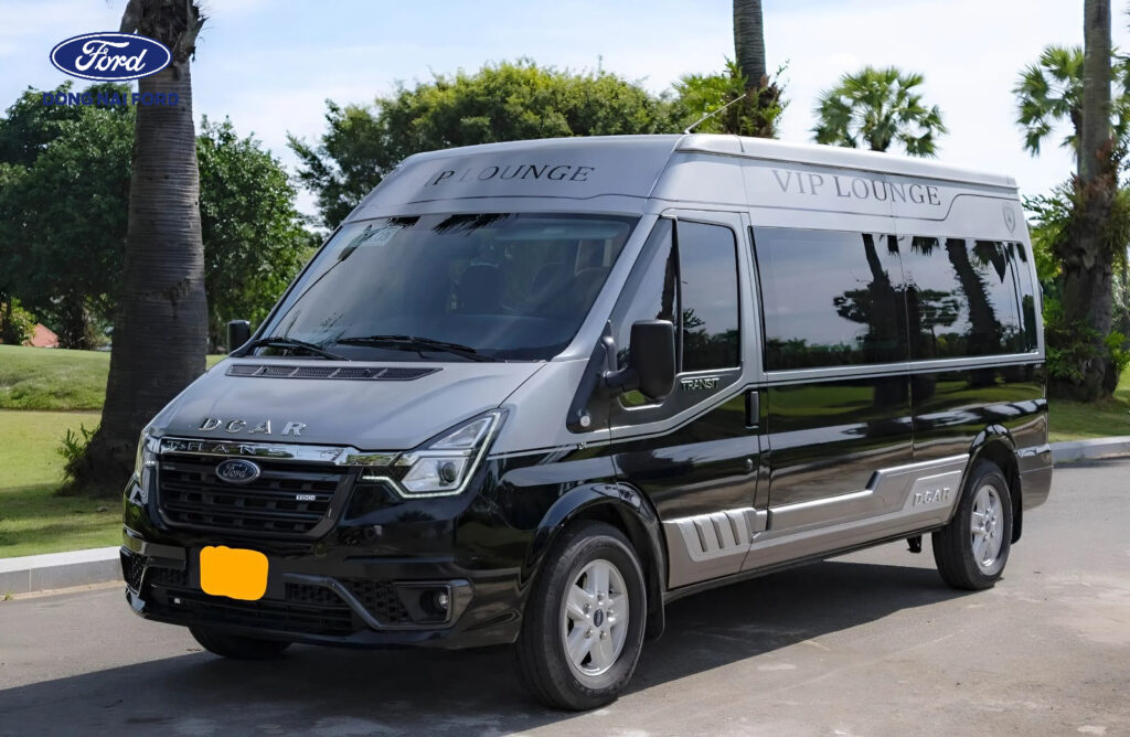 Lý do nên chọn xe limousine 16 chỗ để kinh doanh