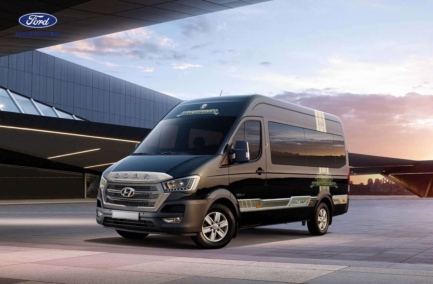 Tổng quan về dòng xe Hyundai Solati 16 chỗ